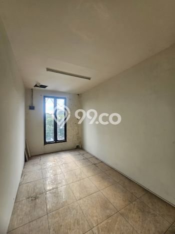 Ruko Premium Kawasan Kebayoran Baru, Luas 800m², Kawasan Berkembang Ruko Premium Kawasan Kebayoran Baru, Luas 800m², Kawasan Berkembang