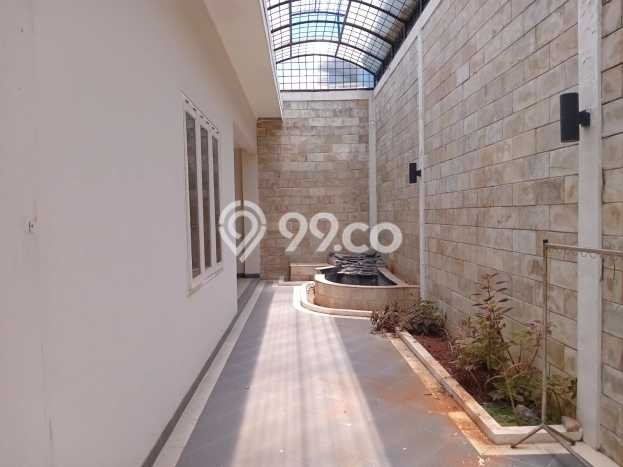 Hunian Elit LB 280m2 Siap Pakai Desain Elegan di Pondok Indah, Jakarta Selatan Hunian Elit LB 280m2 Siap Pakai Desain Elegan di Pondok Indah, Jakarta Selatan