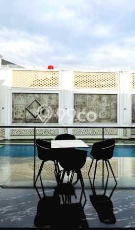 Hunian Mewah LB 2700m2 Siap Huni Desain Elegan di Pondok Indah, Jakarta Selatan Hunian Mewah LB 2700m2 Siap Huni Desain Elegan di Pondok Indah, Jakarta Selatan