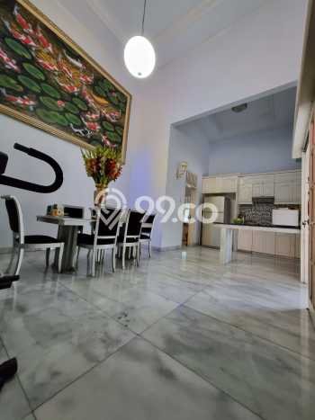 Siap Huni Rumah Mewah 5 Kamar di Cilandak Dekat ke Mana Saja Siap Huni Rumah Mewah 5 Kamar di Cilandak Dekat ke Mana Saja