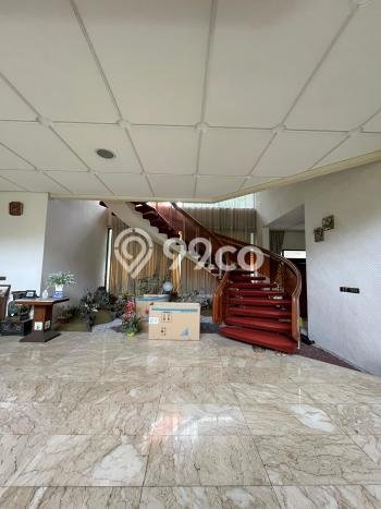 Hunian Eksklusif Dijual LT 1012m2 di Kebayoran Lama, Jakarta Selatan Hunian Eksklusif Dijual LT 1012m2 di Kebayoran Lama, Jakarta Selatan