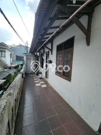Kost Dijual Lokasi Kebayoran Baru, Jakarta Selatan, Spesifikasi 15 Kamar Tidur dan Luas 450m2 Kost Dijual Lokasi Kebayoran Baru, Jakarta Selatan, Spesifikasi 15 Kamar Tidur dan Luas 450m2