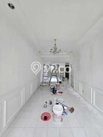 Rumah Luxury Modern Tanpa Renovasi di Pondok Indah Jakarta Selatan Rumah Luxury Modern Tanpa Renovasi di Pondok Indah Jakarta Selatan