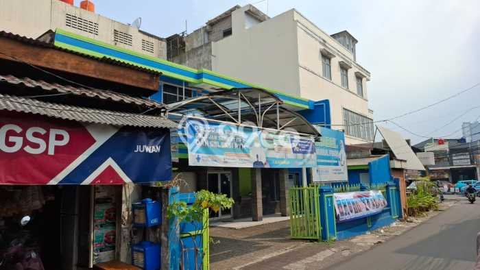 Disewakan Cepat Rumah Kondisi Bagus di Area Kebayoran Baru, Jakarta Selatan Disewakan Cepat Rumah Kondisi Bagus di Area Kebayoran Baru, Jakarta Selatan