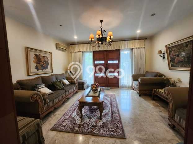 Dijual Rumah Luas Megah Dengan View Eksklusif di Bintaro, Tangerang Selatan Dijual Rumah Luas Megah Dengan View Eksklusif di Bintaro, Tangerang Selatan