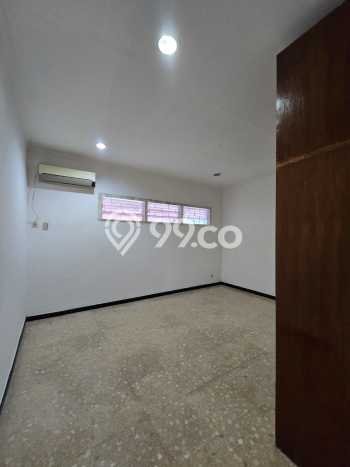 GOOD DEAL! Rumah di Senopati, 3 KM, Siap Huni, LT 360m² LB 250m² GOOD DEAL! Rumah di Senopati, 3 KM, Siap Huni, LT 360m² LB 250m²