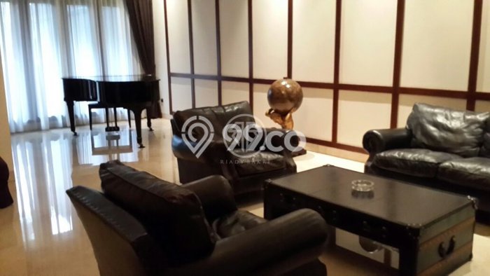 Rumah Elit Modern Tanpa Renovasi di Cipete Jakarta Selatan Rumah Elit Modern Tanpa Renovasi di Cipete Jakarta Selatan