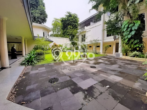 Dijual Hunian Mewah dengan Fasilitas Sekitar Komplit di Menteng, Jakarta Pusat Dijual Hunian Mewah dengan Fasilitas Sekitar Komplit di Menteng, Jakarta Pusat