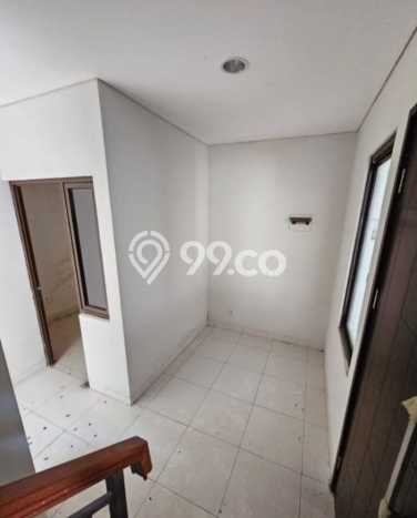 Dijual Hunian Rumah Terawat 4 KT di BSD, Tangerang Dijual Hunian Rumah Terawat 4 KT di BSD, Tangerang
