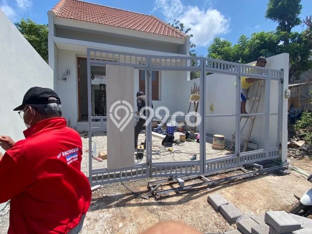UNIT SPESIAL! Rumah area Uluwatu, 3 KM, Akses Fasilitas, LT 100m² Bangunan 90m² UNIT SPESIAL! Rumah area Uluwatu, 3 KM, Akses Fasilitas, LT 100m² Bangunan 90m²