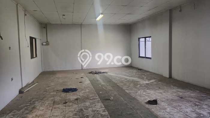 Disewakan Gudang di Kawasan Ramai Jatake Luas 550m2 Disewakan Gudang di Kawasan Ramai Jatake Luas 550m2