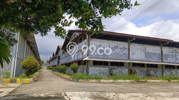 Gudang Premium Kawasan Pasar Kemis, Luas 10000m², Mainroad, Tingkat Keramaian Tinggi Gudang Premium Kawasan Pasar Kemis, Luas 10000m², Mainroad, Tingkat Keramaian Tinggi