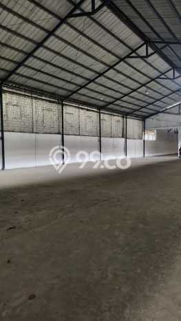 AREA BISNIS! Gudang Kawasan Pasar Kemis, Luas 3000m², Jalan Strategis AREA BISNIS! Gudang Kawasan Pasar Kemis, Luas 3000m², Jalan Strategis