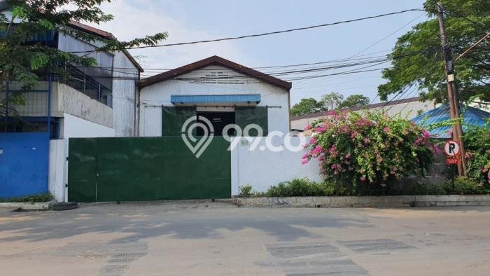 Unit Gudang disewakan di Kosambi Tangerang dengan LT 550m2 / LB 450m2 Unit Gudang disewakan di Kosambi Tangerang dengan LT 550m2 / LB 450m2