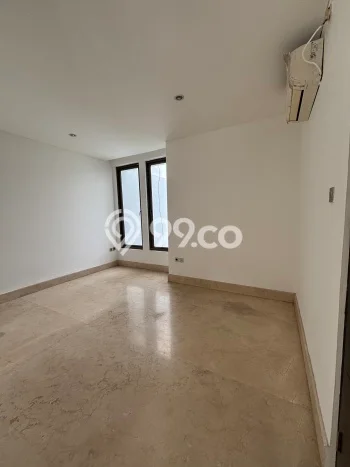Dijual Rumah Mewah Elegan Dengan View Cantik di Pulomas, Jakarta Timur Dijual Rumah Mewah Elegan Dengan View Cantik di Pulomas, Jakarta Timur