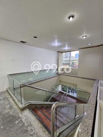 Disewakan Ruko di Kawasan Ramai Blok M Luas 4300m2 Disewakan Ruko di Kawasan Ramai Blok M Luas 4300m2