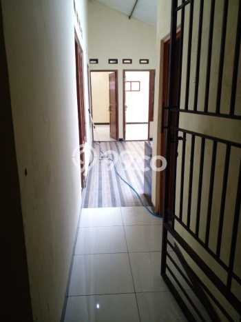 Rumah Modern Minimalis 8 Kamar Bisa Langsung Pindah di Sidorejo Rumah Modern Minimalis 8 Kamar Bisa Langsung Pindah di Sidorejo