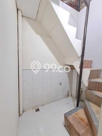 Jual Rumah Bagus Siap Huni LB 100m2 di Serpong Utara, Tangerang Selatan Jual Rumah Bagus Siap Huni LB 100m2 di Serpong Utara, Tangerang Selatan