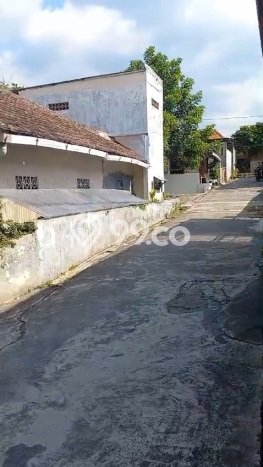 For Sale Rumah 14 Kamar Lokasi Strategis Nyaman dan Strategis di Sidorejo For Sale Rumah 14 Kamar Lokasi Strategis Nyaman dan Strategis di Sidorejo