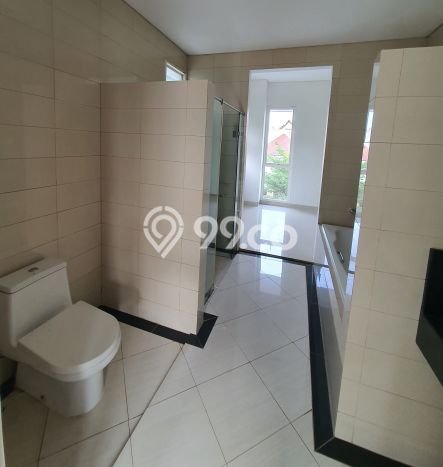 Hot Offer Hunian Mewah Ideal dan Luas di Kelapa Gading, Jakarta Utara Hot Offer Hunian Mewah Ideal dan Luas di Kelapa Gading, Jakarta Utara