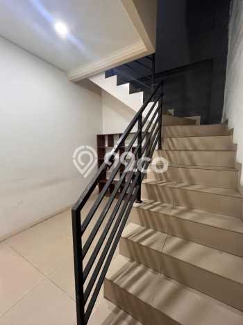 Unit Ruko Dijual di Duren Sawit Jakarta Timur Luas Tanah 89m2, Luas Bangunan 200m2 Unit Ruko Dijual di Duren Sawit Jakarta Timur Luas Tanah 89m2, Luas Bangunan 200m2