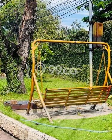 Dijual Rumah Luas Elegan Dengan View Cantik di Surabaya Kota, Surabaya Dijual Rumah Luas Elegan Dengan View Cantik di Surabaya Kota, Surabaya