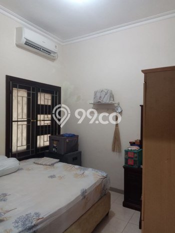 For Sale Rumah 2 Kamar Lokasi Ideal Bagus dan Strategis di Rungkut For Sale Rumah 2 Kamar Lokasi Ideal Bagus dan Strategis di Rungkut