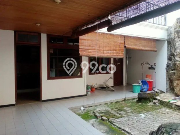 Rumah di kertajaya, Surabaya, LT 501m2m² LB 501m2m² Rumah di kertajaya, Surabaya, LT 501m2m² LB 501m2m²