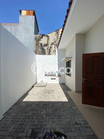 Rumah Modern Minimalis 2 Kamar Bisa Langsung Pindah di Tambaksari Rumah Modern Minimalis 2 Kamar Bisa Langsung Pindah di Tambaksari