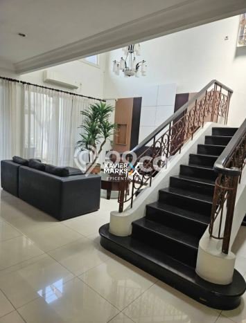 Ready to Use! Premium House LT 205m2 Desain Elegan di Citraland Ready to Use! Premium House LT 205m2 Desain Elegan di Citraland
