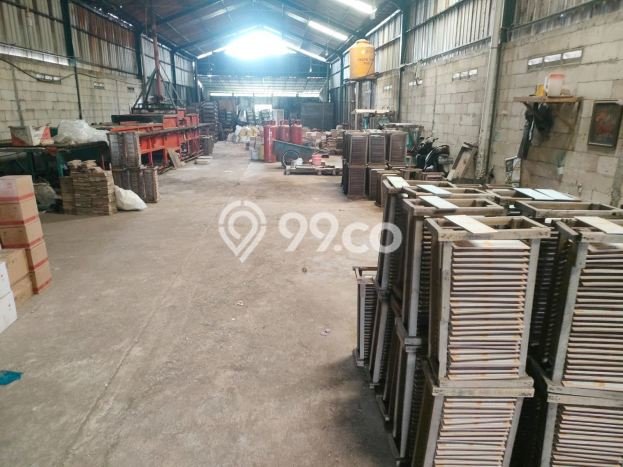 Unit Gudang Dijual di Taman Sidoarjo Luas Tanah 782m2, Luas Bangunan 670m2 Unit Gudang Dijual di Taman Sidoarjo Luas Tanah 782m2, Luas Bangunan 670m2