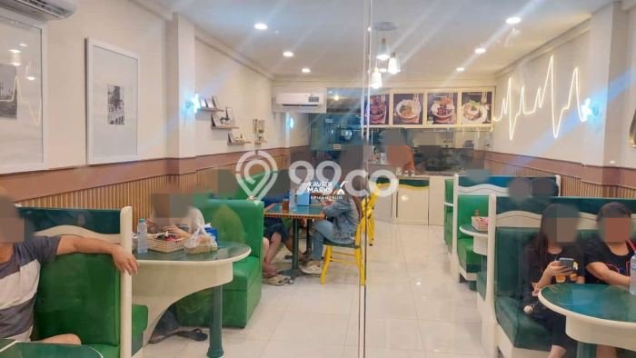 Area Ramai! Ruko Dijual di Gubeng untuk Bisnis Luas Bangunan 240m2 Area Ramai! Ruko Dijual di Gubeng untuk Bisnis Luas Bangunan 240m2