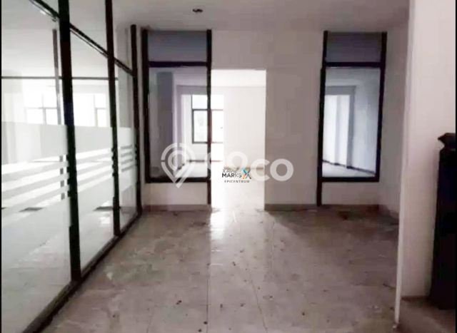 Ruko Disewa di Surabaya dengan LB 2000m2 Area Komersial Ramai Ruko Disewa di Surabaya dengan LB 2000m2 Area Komersial Ramai