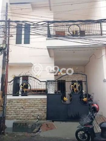 Jual Rumah Favorit Siap Huni LB 110m2 di Tambaksari, Surabaya Jual Rumah Favorit Siap Huni LB 110m2 di Tambaksari, Surabaya