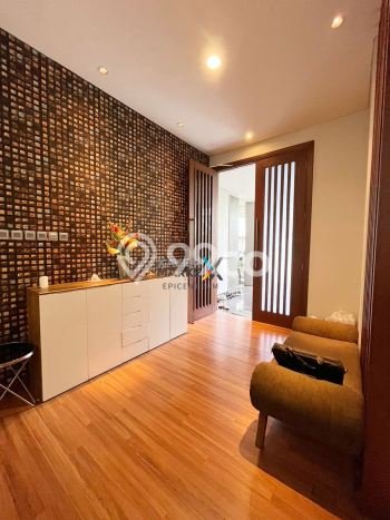 Rumah Mewah Siap Huni LT 240m2 di Lakarsantri, Surabaya Rumah Mewah Siap Huni LT 240m2 di Lakarsantri, Surabaya
