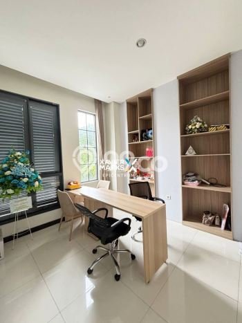 Best Deal Hunian Premium Ideal dan Luas di Mulyorejo, Surabaya Best Deal Hunian Premium Ideal dan Luas di Mulyorejo, Surabaya