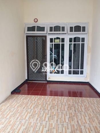 Rumah Modern 2 KT di Gununganyar Surabaya Semi Furnished Rumah Modern 2 KT di Gununganyar Surabaya Semi Furnished