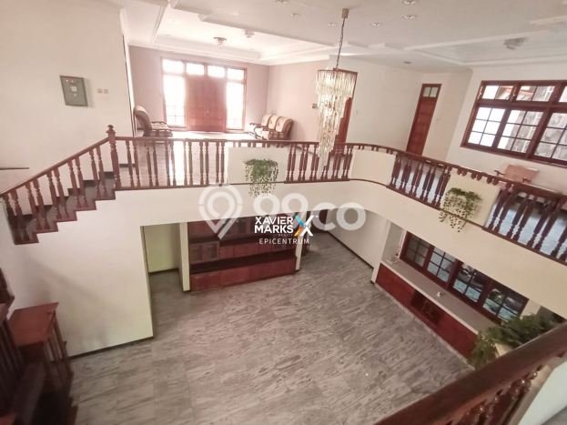 Disewakan! Rumah 6 Kamar Tidur &
4 Kamar Mandi di Surabaya Kota, Surabaya Disewakan! Rumah 6 Kamar Tidur &
4 Kamar Mandi di Surabaya Kota, Surabaya