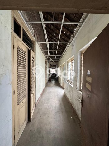 Rumah Modern Dikontrakkan di Tegalsari Surabaya Area Sangat Strategis Rumah Modern Dikontrakkan di Tegalsari Surabaya Area Sangat Strategis