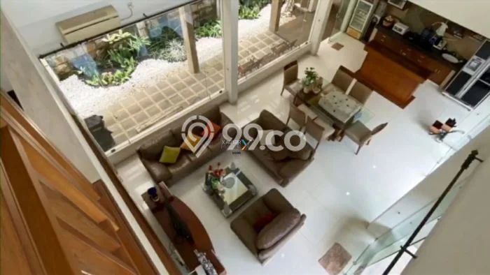 Dijual Rumah Elit Exclusive di Wiyung, Surabaya Dijual Rumah Elit Exclusive di Wiyung, Surabaya