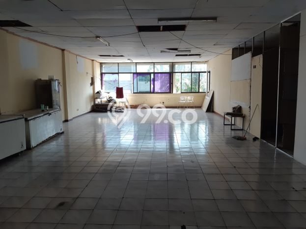 Dijual Ruko di Gambir, Luas 600m2m², Area Komersial, Jalur Mudah Dijual Ruko di Gambir, Luas 600m2m², Area Komersial, Jalur Mudah
