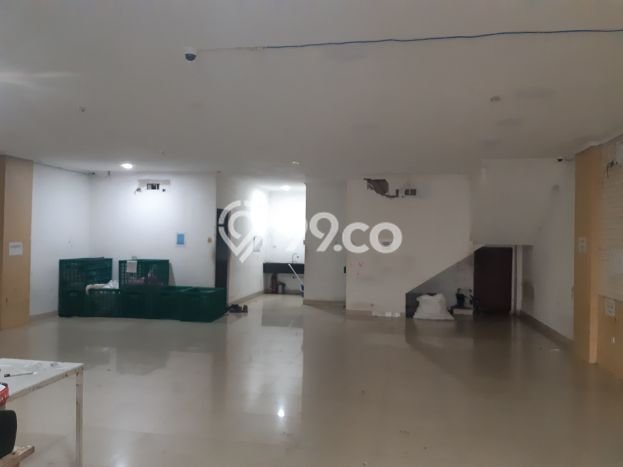 Dijual Ruko di Gambir, Luas 600m2m², Area Komersial, Jalur Mudah Dijual Ruko di Gambir, Luas 600m2m², Area Komersial, Jalur Mudah