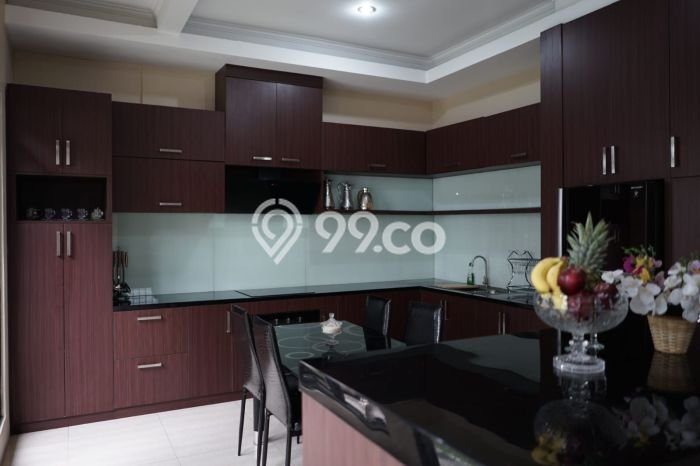 Rumah LT 240m2m² di Mandalajati, Bandung - Lokasi Strategis Rumah LT 240m2m² di Mandalajati, Bandung - Lokasi Strategis