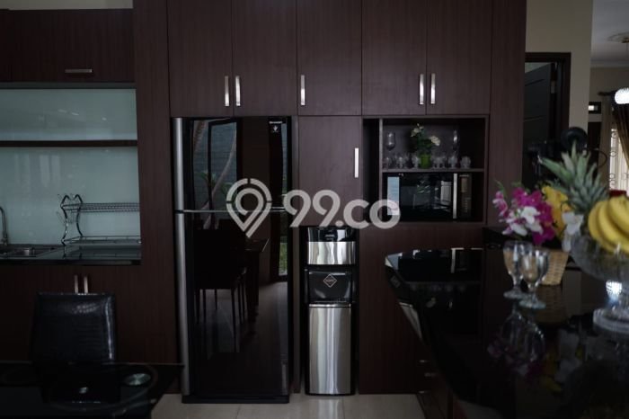 Rumah LT 240m2m² di Mandalajati, Bandung - Lokasi Strategis Rumah LT 240m2m² di Mandalajati, Bandung - Lokasi Strategis
