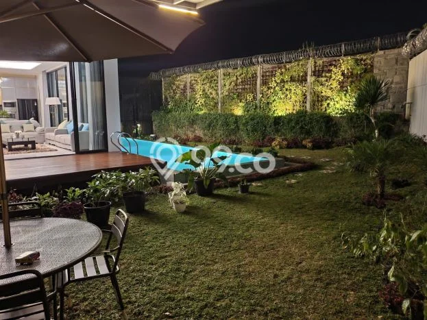 Rumah Area Strategis kawasan Dago Pakar, Bandung, LT 440m2m² Bangunan 520m2m² Rumah Area Strategis kawasan Dago Pakar, Bandung, LT 440m2m² Bangunan 520m2m²