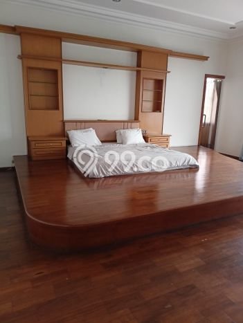 HOT PROPERTY! Rumah Premium di , LT 1070m2m² LB 1400m2m² HOT PROPERTY! Rumah Premium di , LT 1070m2m² LB 1400m2m²