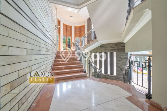Rumah area , Bandung, Luas 1200m2m² LB 1500m2m² - SEGERA MILIKI! Rumah area , Bandung, Luas 1200m2m² LB 1500m2m² - SEGERA MILIKI!