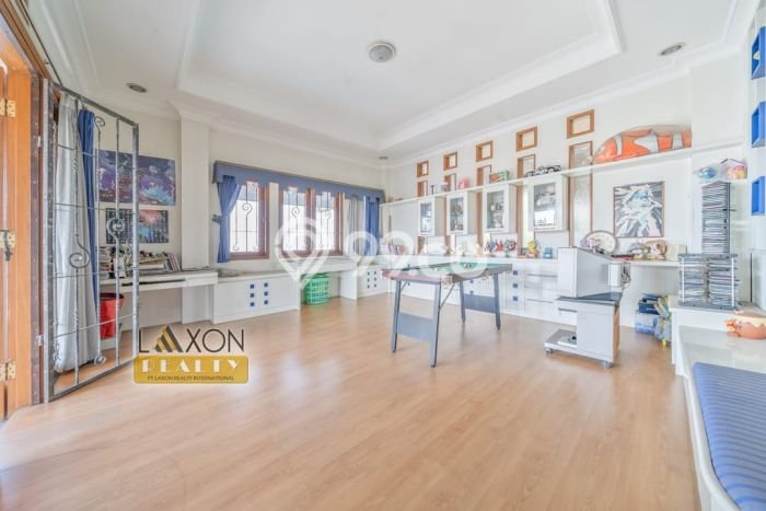 Rumah area , Bandung, Luas 1200m2m² LB 1500m2m² - SEGERA MILIKI! Rumah area , Bandung, Luas 1200m2m² LB 1500m2m² - SEGERA MILIKI!