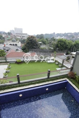 Rumah Strategis 3 KT LT 281m2m² di Ciumbuleuit, Bandung Rumah Strategis 3 KT LT 281m2m² di Ciumbuleuit, Bandung