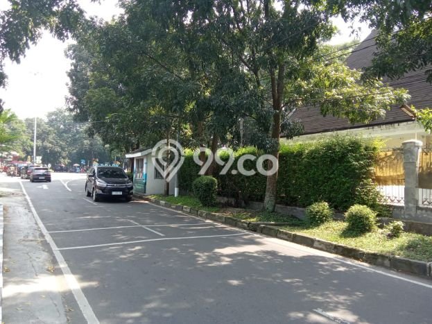 GOOD DEAL! Rumah Premium area , Luas 425m2m² Bangunan 280m2m² GOOD DEAL! Rumah Premium area , Luas 425m2m² Bangunan 280m2m²